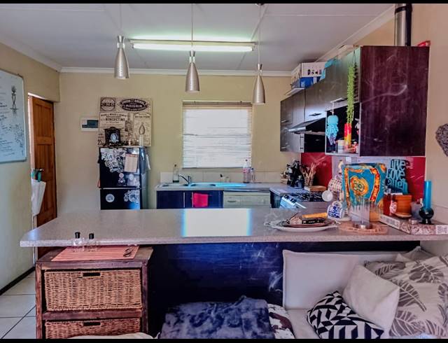 2 BEDROOM APARTMENT FOR SALE IN HONEYPARK